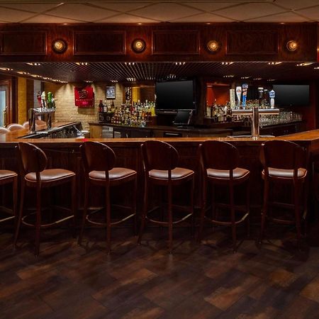 Отель Hilton Chicago/Нортбрук Экстерьер фото