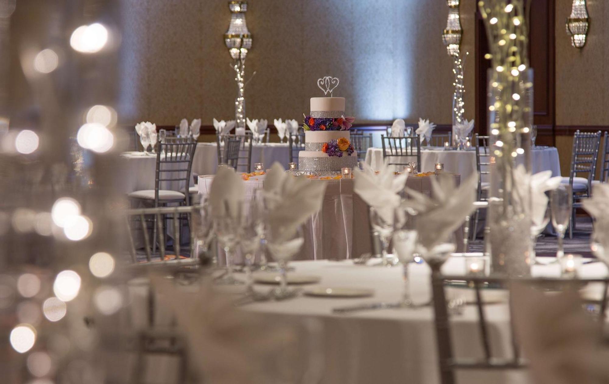 Отель Hilton Chicago/Нортбрук Экстерьер фото