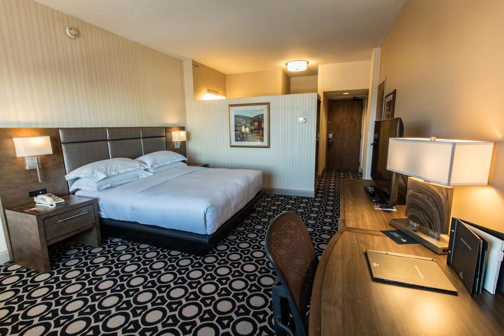 Отель Hilton Chicago/Нортбрук Экстерьер фото