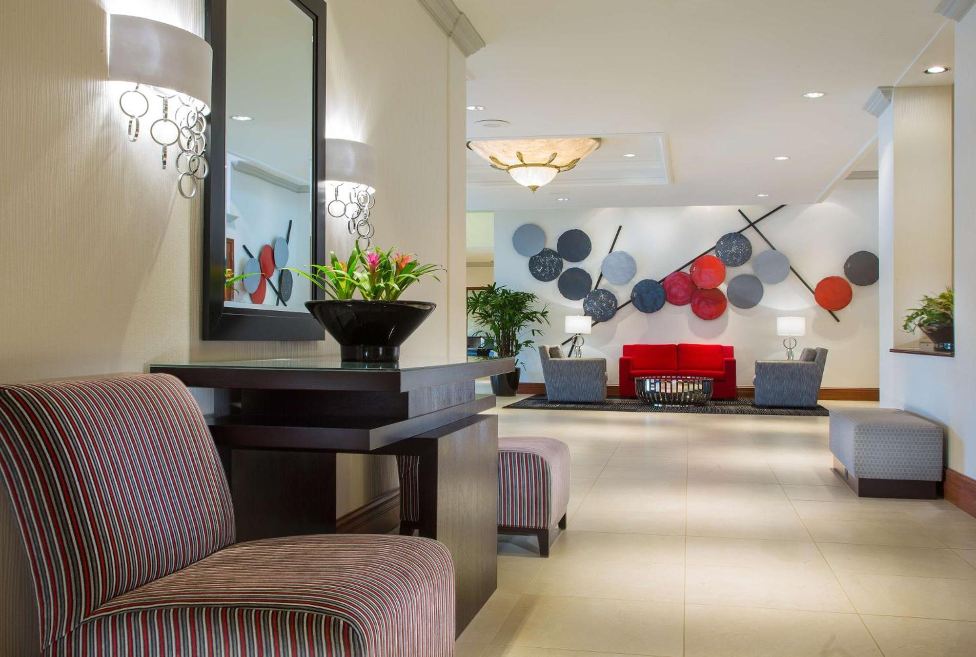 Отель Hilton Chicago/Нортбрук Экстерьер фото