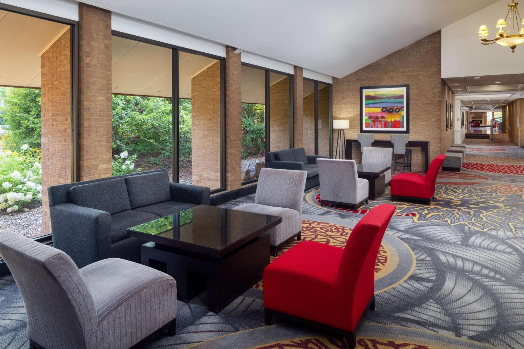 Отель Hilton Chicago/Нортбрук Экстерьер фото
